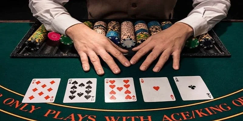 Lý Do Bạn Nên Chơi Poker Tại Bigbet88